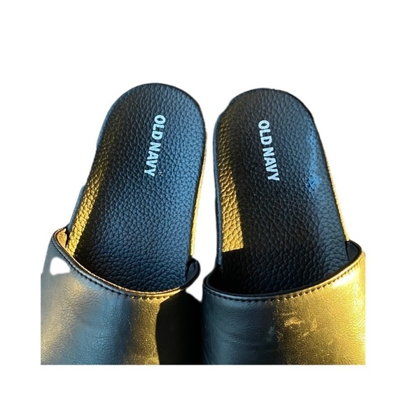 Old Navy Boys Black Sandals 1/2​​ - Picture 3 of 5